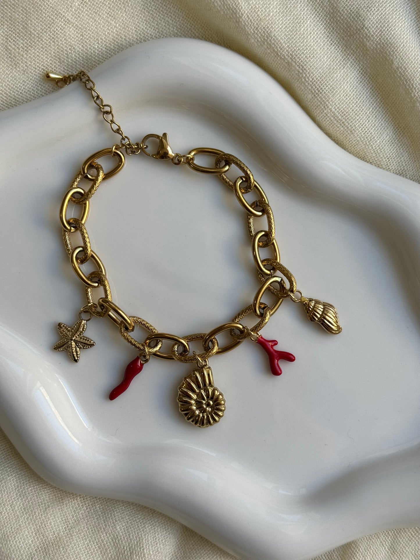 Bracelet red