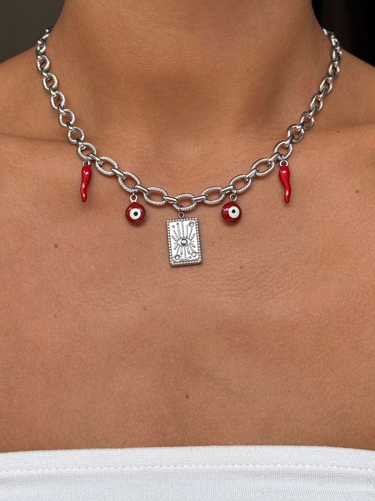 Collier Corno