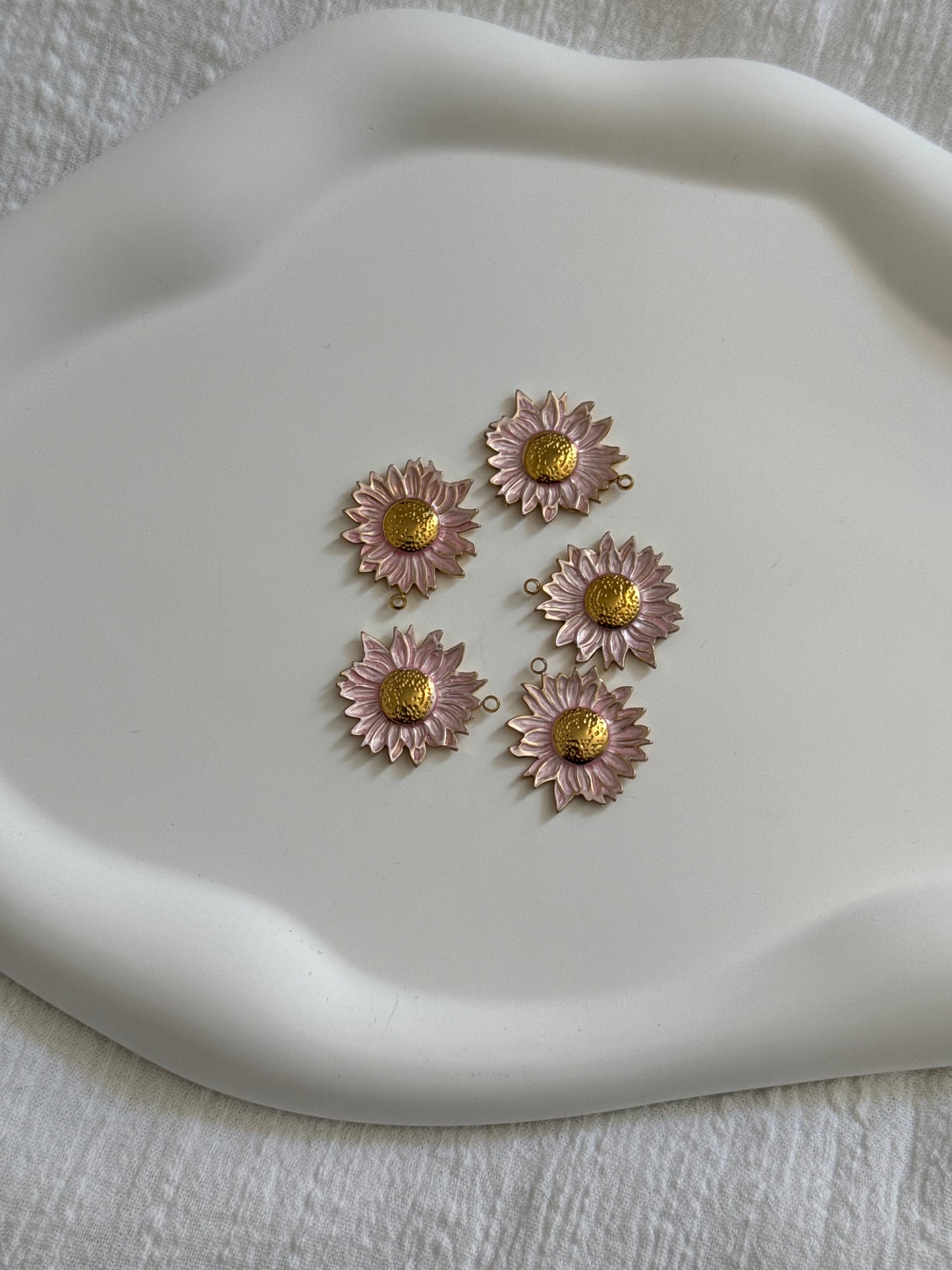 Breloque fleur rose