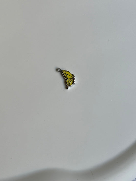 Breloque papillon jaune