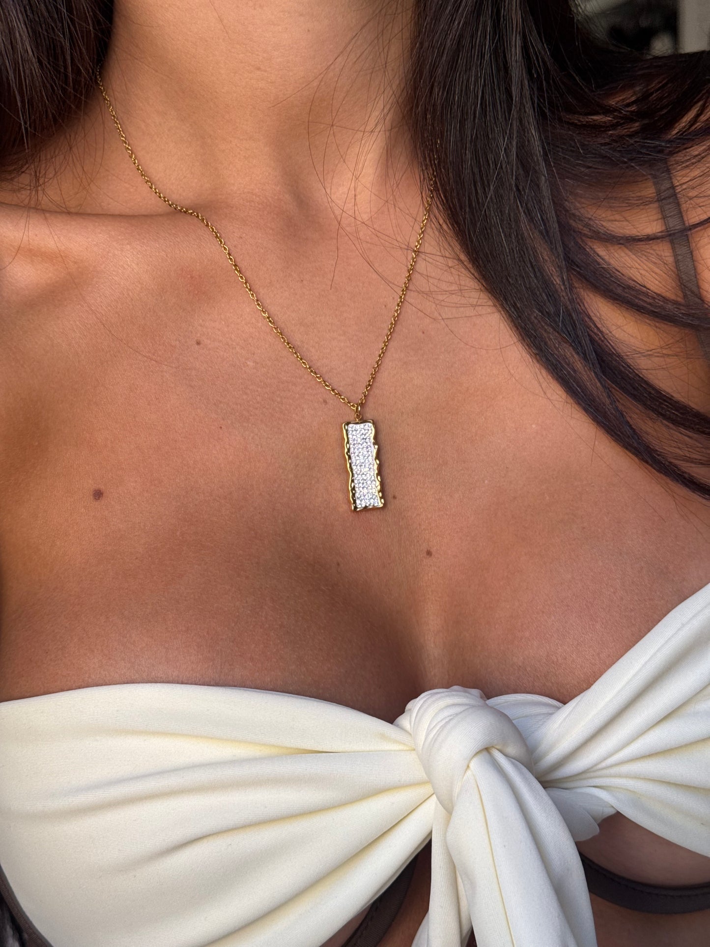 Collier Isa