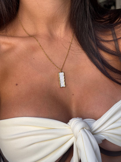 Collier Isa