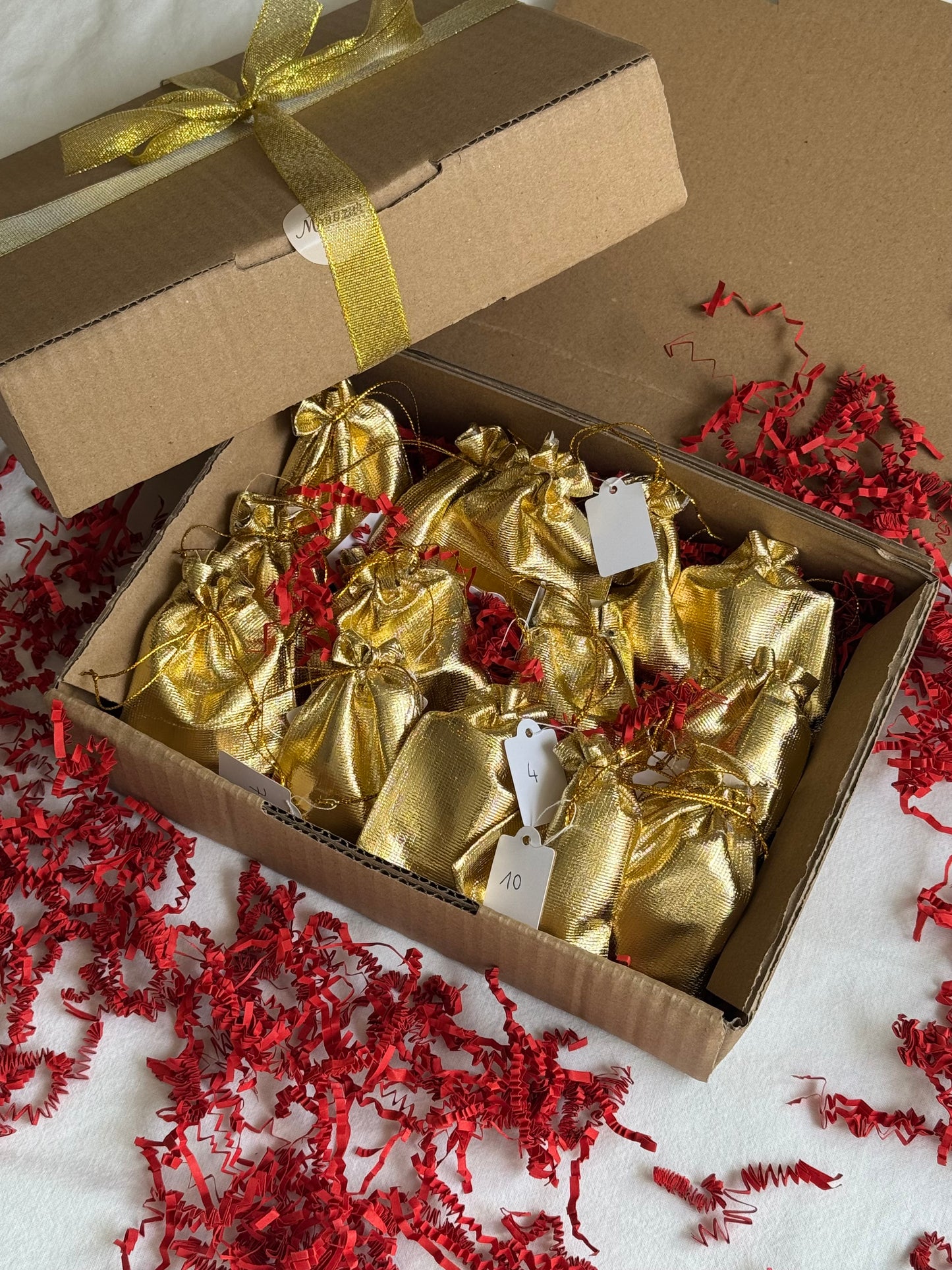 ✨ Précommande Calendrier de l’Avent Or 13 cases