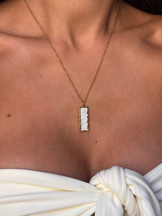 Collier Isa