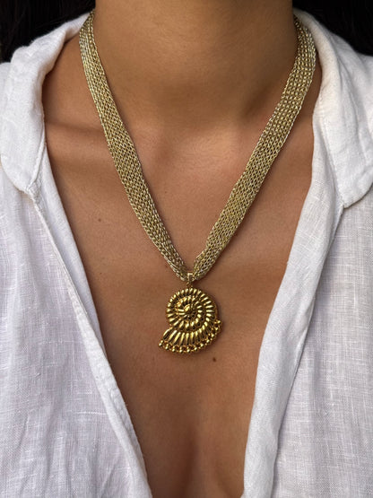 Collier coquillage 1