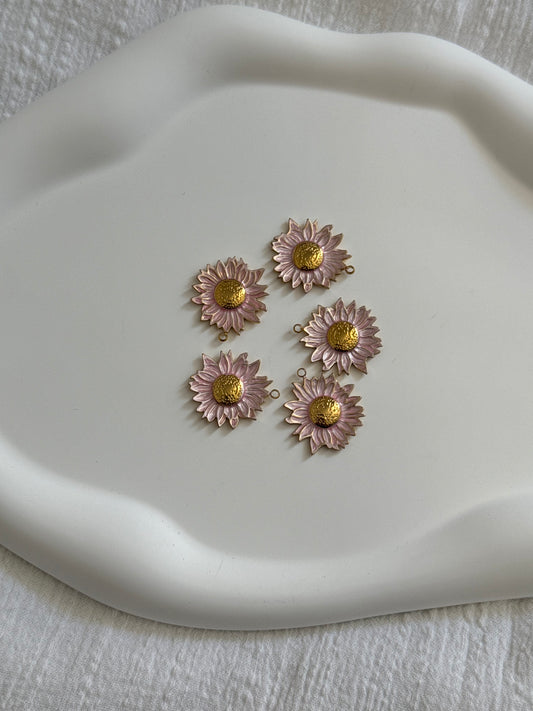 Breloque fleur rose