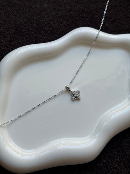 Collier trèfle