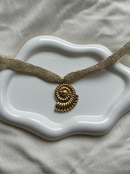 Collier coquillage 1